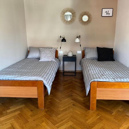 Leone Apartments With Free Parking Pula Exterior foto