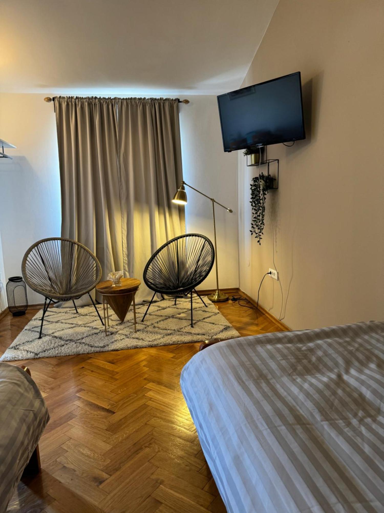 Leone Apartments With Free Parking Pula Exterior foto