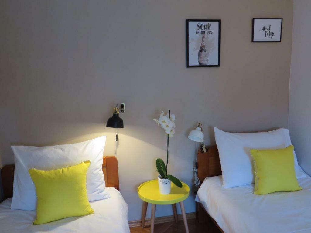 Leone Apartments With Free Parking Pula Exterior foto